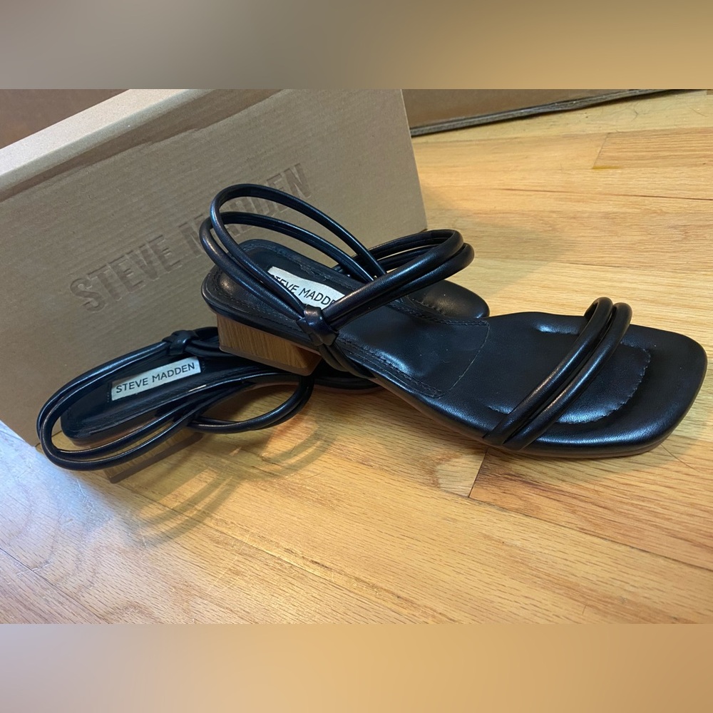 Steve Madden Hattie sandals
